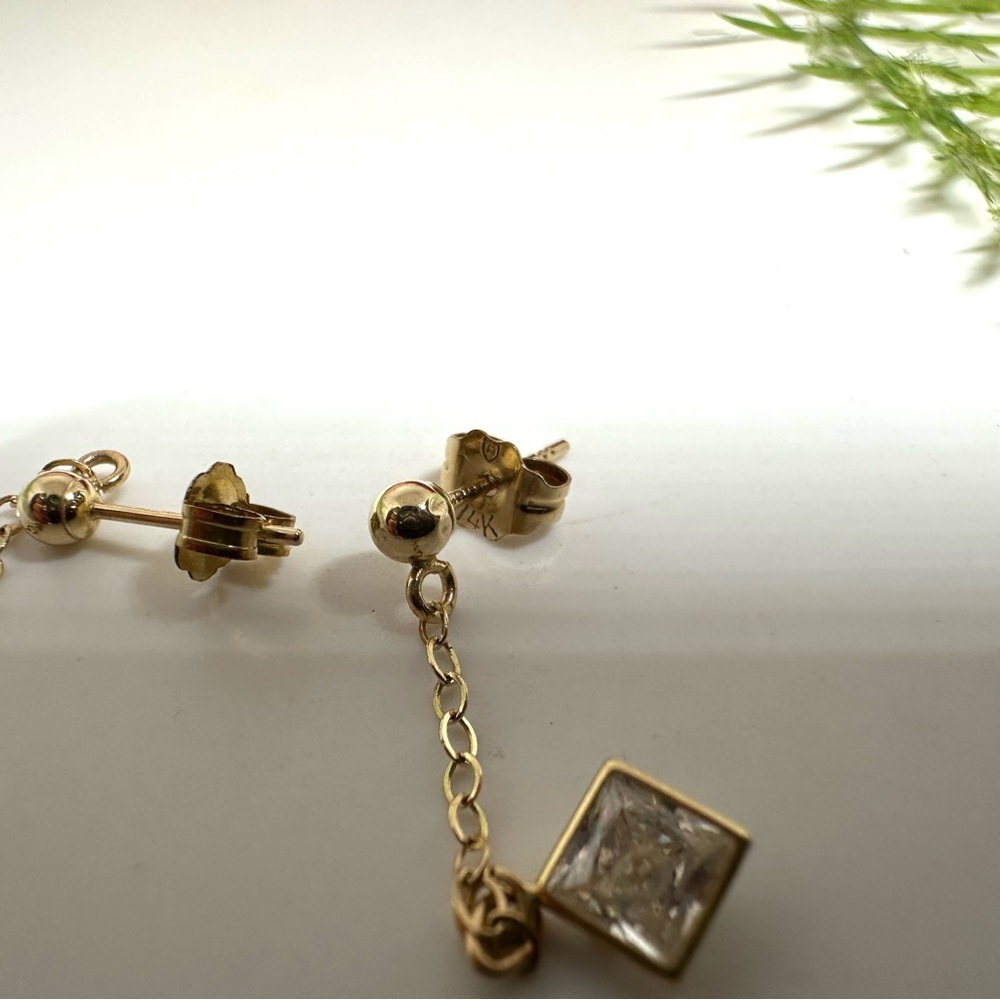 14K Gold ⚜️ Dainty Chain Dangling Cubic Zirconia Drop Earrings - Picture 9 of 12